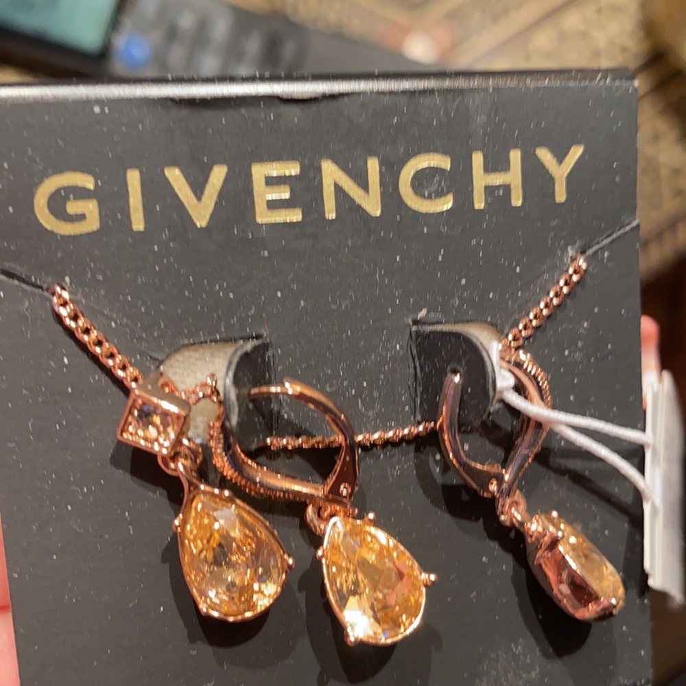 Divenchy 3pc rose gold earring neckless set